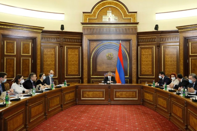 ՀԸԳՀ կիրարկումն ապահովող միջոցառումները համակարգող միջգերատեսչական հանձնաժողովի նիստում Մհեր Գրիգորյանը հույս է հայտնել, որ մոտ ապագայում կհաստատվի նաև ճանապարհային քարտեզի երկրորդ հատվածը