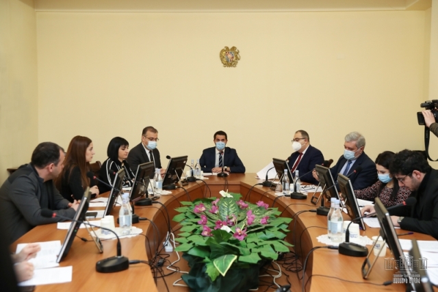 ԱԺ հանձնաժողովը հավանություն տվեց Ադրբեջանում պահվող գերիների վերաբերյալ հայտարարության նախագծին