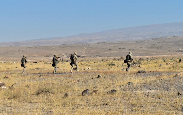 Արցախի պաշտպանության բանակի ուսումնական գումարտակի հրամանատարը ինքնակամ լքել է մարտադաշտը. նրան մեղադրանք են առաջադրել ու կալանավորել