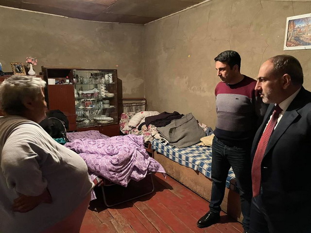 «Ինչո՞վ էր եկել, թե ինչու էր եկել»․ Շուռնուխի գյուղապետը ծիծաղով ասում է՝ վարչապետը տոպրակ է տվել գյուղացիներից մեկին ու գնացել