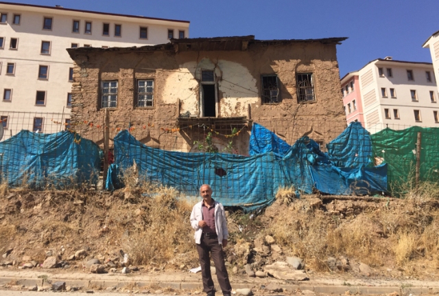 «Ցանկանում եմ տեր կանգնել այս պատմությանը». Թուրքիայում Մուշի հին հայկական թաղամասի վերջին տան ճակատագիրը վտանգված է
