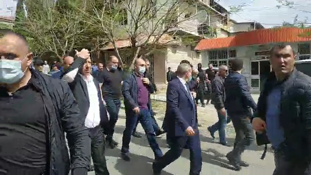 Երեկվա հայհոյանքները Պարտության սիմվոլի երեք տարվա հարբած լայվերի հետևանքն էին, անհավասարակշիռ հոգեվիճակում տված հրամանների հետևանքն էին. Վահե Հովհաննիսյան