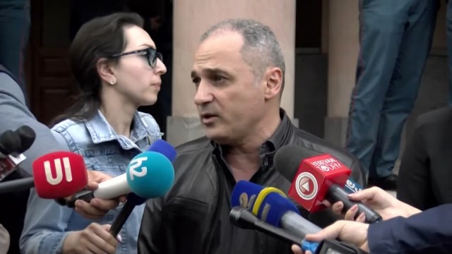 «Ձերբակալում են Մխիթար Զաքարյանին․ հրավիրում ենք հանրահավաք»․ Սյունիքի նախկին մարզպետ
