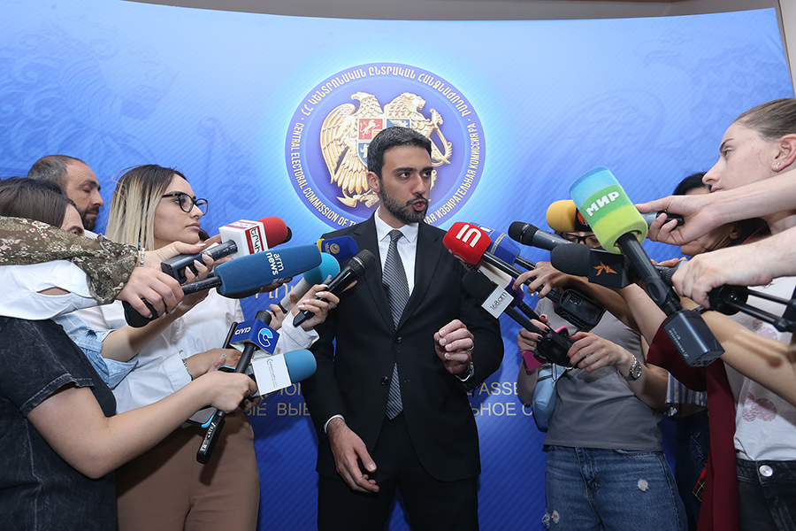 «Ներկայիս իշխանության վարկանիշն ընկում է, «Հայաստան» դաշինքի վարկանիշը՝ կտրուկ աճում». Արամ Վարդևանյան