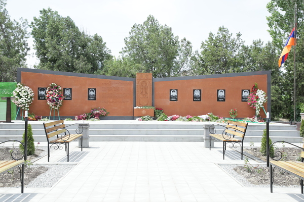 Լենուղիում բացվել է պատերազմում զոհված՝ համայնքի չորս քաջերի հիշատակին նվիրված հուշարձան