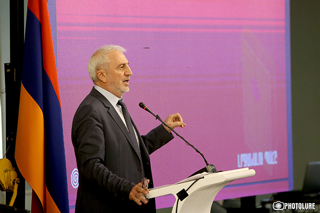 Արամ Մանուկյան․«Հայաստանը պետք է վերադառնա կառավարման կիսանախագահական համակարգին»