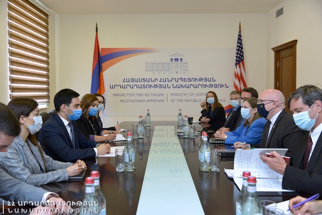 Ֆիլիպ Ռիքերը տպավորիչ է համարել 2018 թ. Հայաստանում անցկացված ընտրությունները և հույս հայտնել, որ առաջիկա ընտրությունները ևս կանցնեն ժողովրդավար, ազատ ու արդար