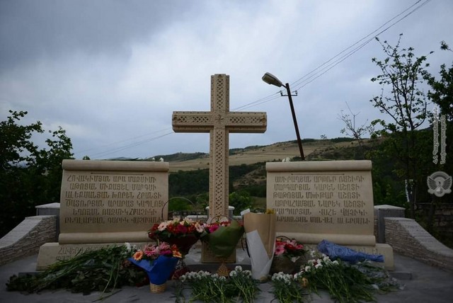 Զորամասերից մեկում կատարվել է պատերազմում զոհված զինծառայողների հիշատակին նվիրված հուշարձանի օծման արարողություն