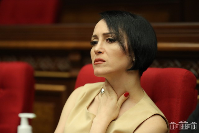 Լուսինե Բադալյանն՝ ընդդիմությանը․«Արդյոք ձեր նպատակն այն է, որ վաղը հնարավորության պայմաններում ասելու եք՝ մենք ձեզ արդարացրեցինք, խնդրում ենք Շուշին ու Հադրութը հետ տվեք»