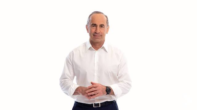 Մոռացե՛ք գործող իշխանությունը, այն չկա մեր օրակարգում, կենտրոնացեք անելիքների վրա, ապագայի վրա. Ռոբերտ Քոչարյան