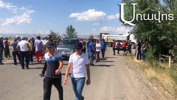 Շիրակի մարզում բողոքները չեն դադարում․ քիչ առաջ փակեցին Երևան-Գյումրի մայրուղին