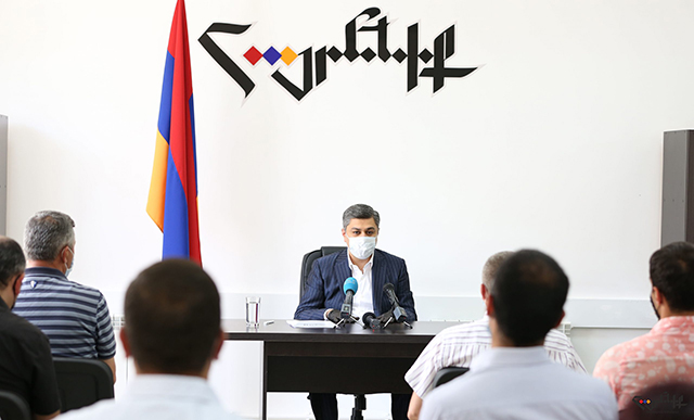 «Տնօրենը կանչել է ու ասել՝ քո պատճառով ընկել ենք պատմության մեջ, մարզպետարանից զանգել ու ասում են՝ թող դիմումը գրի ու գնա». «Հայրենիքի» աջակից բուժքրոջը հետապնդում են