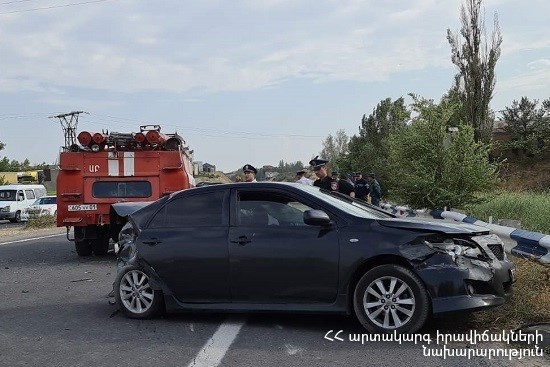 Երևան-Սևան ավտոճանապարհին բախվել են ավտոմեքենաներ․ ուղևորը տեղում մահացել է