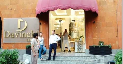 «Դավինչի» տուրիստական գործակալության տնօրենը կալանավորվել է 2 ամիս ժամկետով. փաստաբան