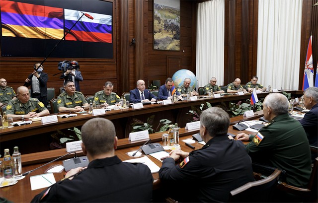ՊՆ-ն բացահայտում է հայ-ռուսական բանակցությունների հիմնական օրակարգային հարցերը