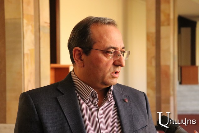 «Նիկոլ Փաշինյանը ընդամենը խնդրեց, որ օգնեք մեզ, փրկվենք, էլի, սա արժանապատվության խոսք չէր». Արծվիկ Մինասյան