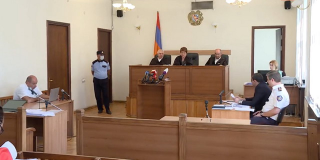 Դատախազությունը դեմ է, որ Ռոբերտ Քոչարյանի խափանման միջոցը եւ գրավի չափը չփոխվեն