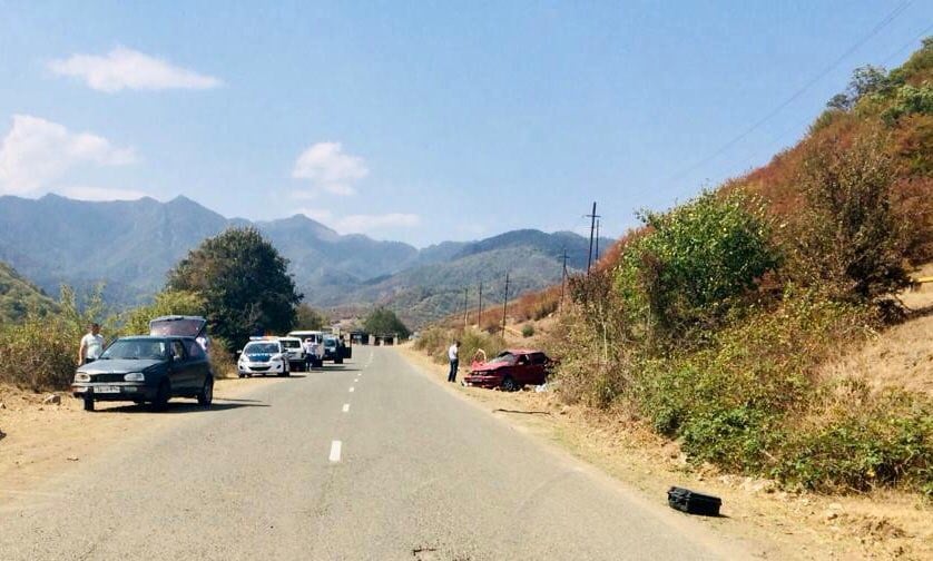 Ստեփանակերտ-Վանք ճանապարհին վթարի հետևանքով կա մեկ զոհ. 4 հոգի վնասվածքներով տեղափոխվել է բուժհաստատություն