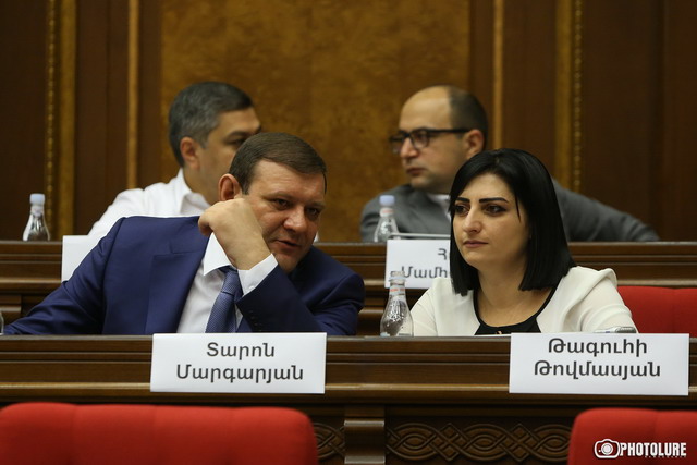 «Չեմ ցանկանում լսել այս խեղկատակությունը». Թագուհի Թովմասյանը լքեց փակ քննարկումը