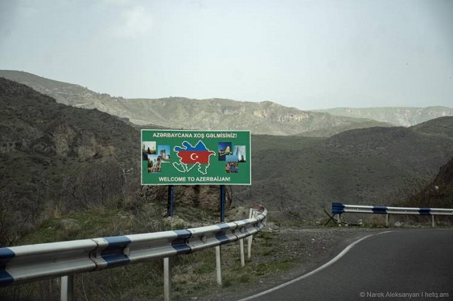 Գորիս-Կապան ավտոճանապարհին «Բարի գալուստ, Ադրբեջան» ցուցանակը լուսանկարահանելը չի վրիպել  ռուսների ու ադրբեջանցիների աչքից. «Հրապարակ»