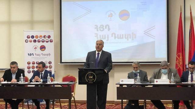 «Ադրբեջանն ու Թուրքիան կաշխատեն Արցախի հարցը թաղել սահմանազատման ճանապարհին»․ Հակոբ Տեր-Խաչատրյան