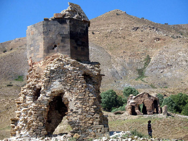 Թուրքիայում կոչ են անում վերականգնել Մշո Սուրբ Առաքելոց վանքը. Akunq.net