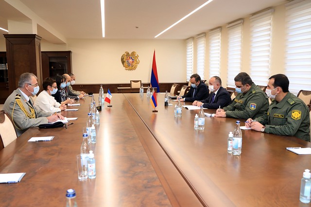 Քննարկվել են տարածաշրջանային անվտանգությանը, պաշտպանության բնագավառում հայ-ֆրանսիական երկկողմ համագործակցությանն առնչվող հարցեր