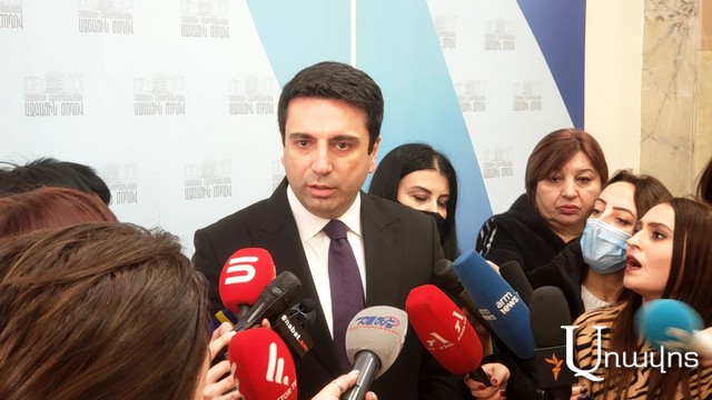 «Նյութը մոնտաժված է… Ովքեր վայր են դրել զենքը ու հանձնվել գերության, կենթարկվեն պատասխանատվության». Ալեն Սիմոնյանը՝ աղմկահարույց տեսանյութի մասին