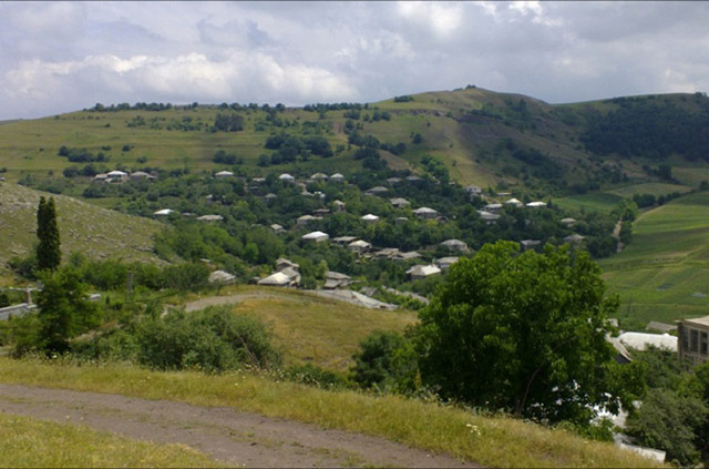 «Հեղափոխությունը վերջապես հասավ Արարատ». Հայտարարեցին ՔՊ-ականները ու Ասլան Ավետիսյանին ընտրեցին համայնքապետ. Ավագանու առաջին նիստը անցավ ընդդիմության բոյկոտով