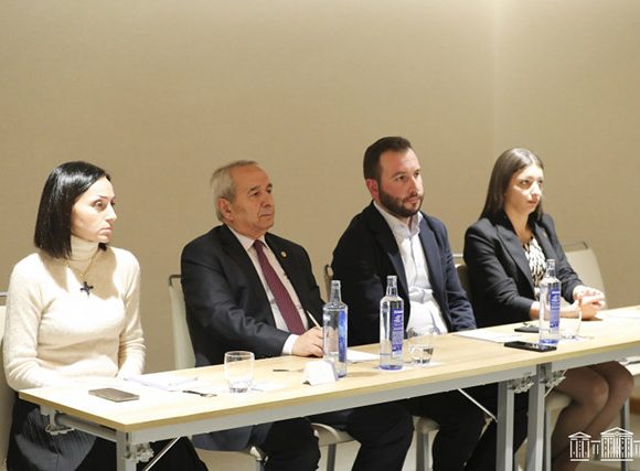 Հայկ Կոնջորյանը վերահաստատել է, որ մեր երկրի համար կարեւոր է տարածաշրջանի տնտեսական եւ տրանսպորտային կապերի ապաշրջափակումը