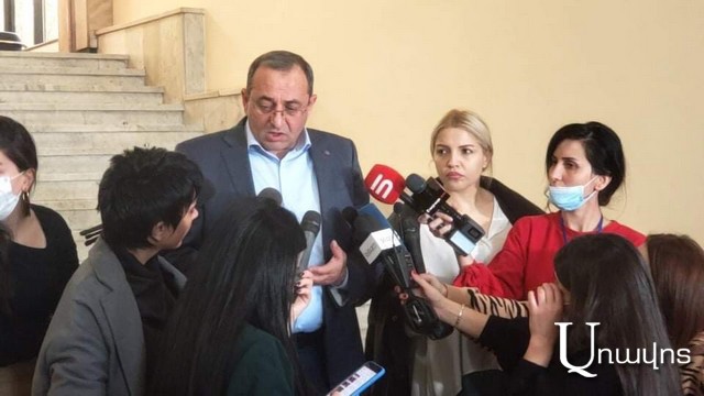 «Մի հատ բացատրեք, թե դրա տարբերությունը ո՞րն է՝ միջանցք եւ ճանապարհներ». Արծվիկ Մինասյան