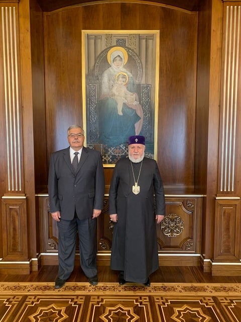 Ամենայն Հայոց Կաթողիկոսն ընդունել է ՀՅԴ Բյուրոյի ներկայացուցիչ Հակոբ Տեր-Խաչատուրյանին