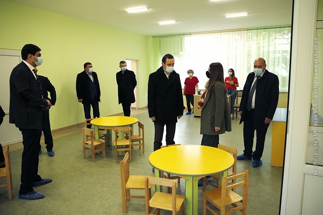 43 հիմնանորոգված մանկապարտեզ. քաղաքապետ Մարությանն այցելել է նախակրթարաններ