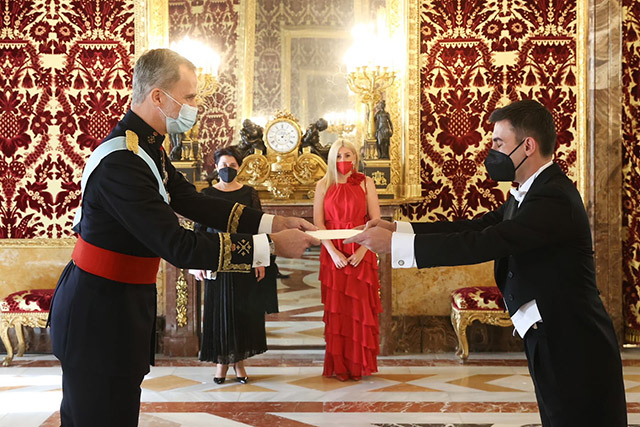 Իսպանիայում Հայաստանի դեսպան Սոս Ավետիսյանն այսօր իր հավատարմագրերն է հանձնել Իսպանիայի թագավոր Ֆելիպե 6-րդին