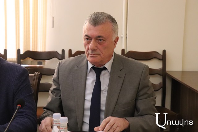 Հակամարտության թեման նորից Մինսկի խումբ տանելը դիվանագիտական երազախաբություն  է․ Ռուբեն Հակոբյան