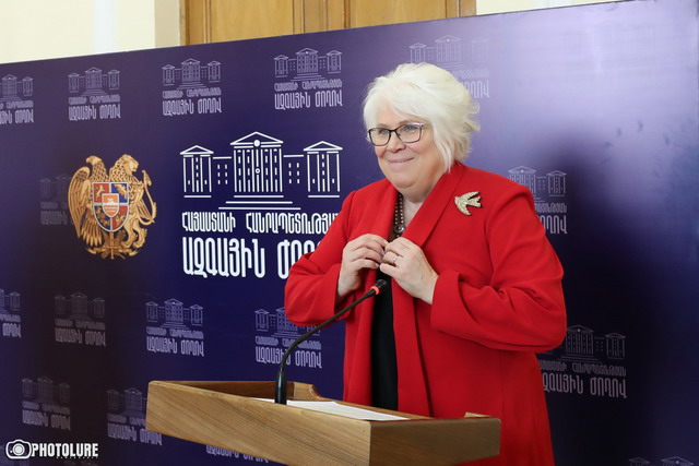 «Ձեր կառավարության որոշելիքն է․ ես միայն կարող եմ կոչ անել աջակցել Ուկրաինային»․ Մարինա Կալյուրանդ