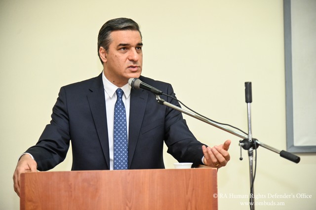 Խաղաղարարության ադրբեջանական կոչերը կեղծ են և շղարշ են արտաքին աշխարհի համար. Արման Թաթոյան