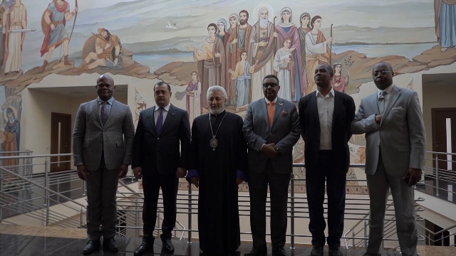 ՌԴ-ում աֆրիկյան մի շարք երկրների դեսպաններ այցելել են Մոսկվայի հայկական եկեղեցի