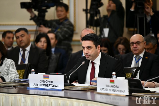 Առաջարկում ենք Ադրբեջանին անհապաղ բանակցություններ սկսել խաղաղ պայմանագրի կնքման շուրջ. Ալեն Սիմոնյանը՝ ԱՊՀ միջխորհրդարանական վեհաժողովի 30-ամյակին նվիրված հանդիսավոր միջոցառմանը