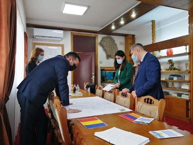 Ռումինիայում ՀՀ դեսպանությունն արտակարգ ռեժիմով օգնություն է ցուցաբերում Ուկրաինայից Ռումինիա անցնող հայերին