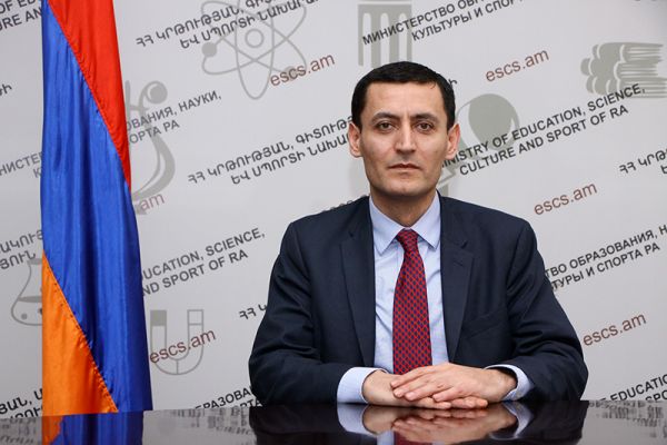 «Արդեն 11 հայագիտական կենտրոն ունենք». Արթուր Մարտիրոսյան