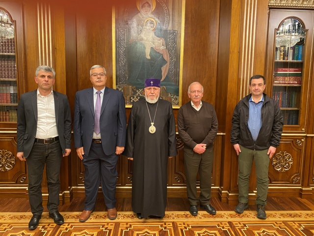 Ամենայն Հայոց Կաթողիկոսն ընդունել է ՀՅԴ նորընտիր Բյուրոյի անդամներին