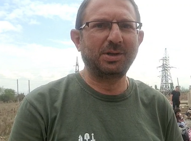 «Այդ տղան ծնկաչոք ներողություն է խնդրելու, իսկ դուք, Պապիկյան Սուրեն, փակեք նմանների բերանը»․ Գեղամ Մանուկյան