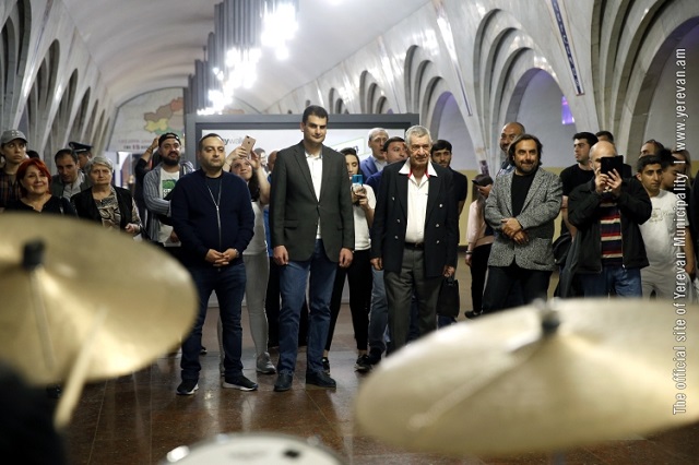 Երևանը քաղաքի բնակիչներին ու հյուրերին ջազառատ օր է նվիրել