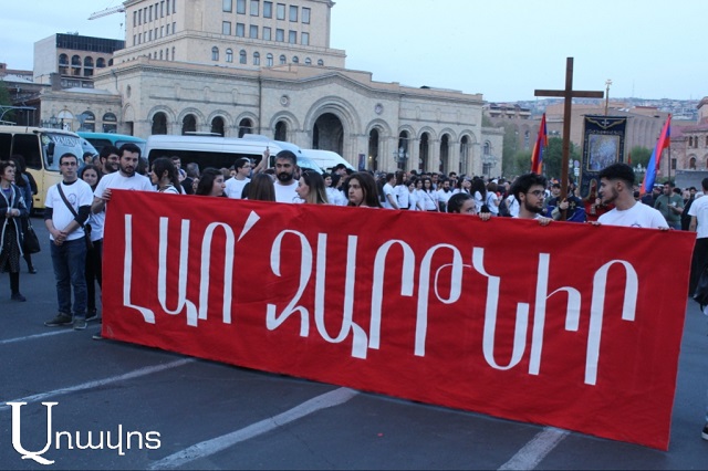Արցախը փրկելու ամպագոռգոռ կոչերը կրկէսի ծաղրածուի տխմար ելոյթից տարբեր չեն․ Ռուբէն Յովակիմեան