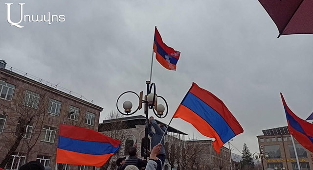 Հակադիր բեւեռներում հայտնված բոլոր երկրներն արցախյան հիմնահարցի կարգավորման միեւնույն ուղին են նախանշում. «Հայաստանի Հանրապետություն»