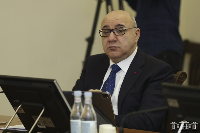 «Պահանջում եմ, որ ՀՀ քաղաքական ղեկավարությունը սթափեցնի Արցախի ղեկավարությանը»․ Գուրգեն Արսենյան