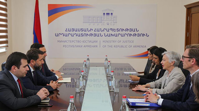 Քննարկվել են դատաիրավական բարեփոխումների նոր ռազմավարությունն ու սահմանադրական բարեփոխումների շրջանակներում իրականացվող աշխատանքները