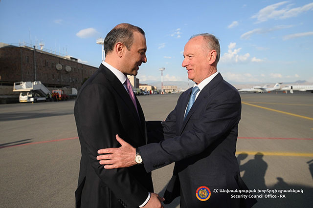 Հայաստան են ժամանել Ռուսաստանի, Ղրղըզստանի և Տաջիկստանի Անվտանգության խորհուրդների քարտուղարները