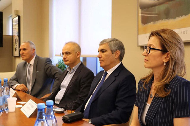 Մեծ Բրիտանիայի պատասխանը Արամ Սարգսյանին. Լևոն Զուրաբյան